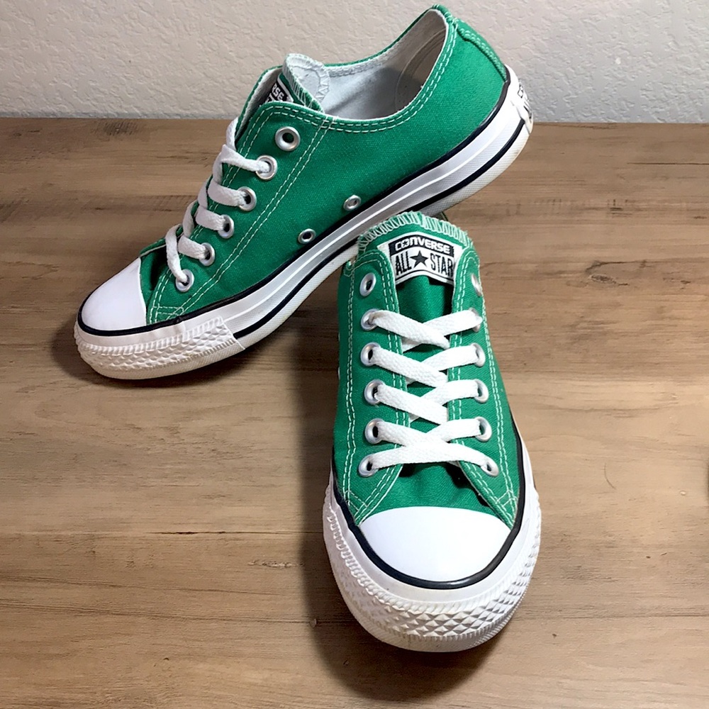 COPY - Converse Green Chuck Taylor Low Tops - Size 7W/5M
